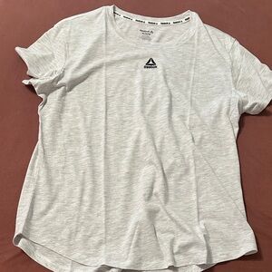 Reebok Women's Light Gray Short Sleeve Tee